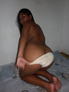 Philippine Chat Girl with Dildo