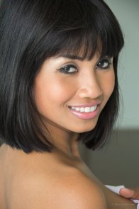 Morey presents Xanny Freelance Model